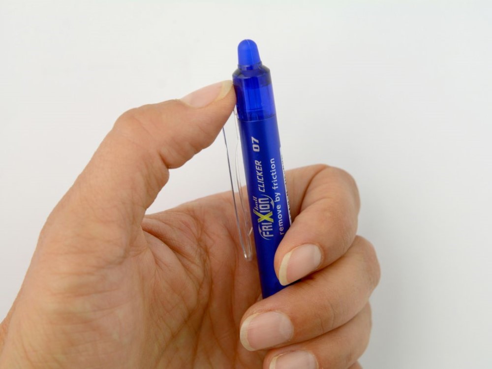 PERO PILOT 0,5mm, Roller GÉLOVÝ/GUMOVACÍ Clicker modrý